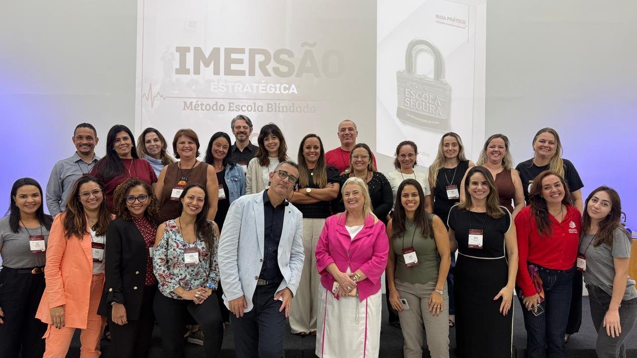 Turma de 28 de abril da Imersão Método Escola Blindada reunida